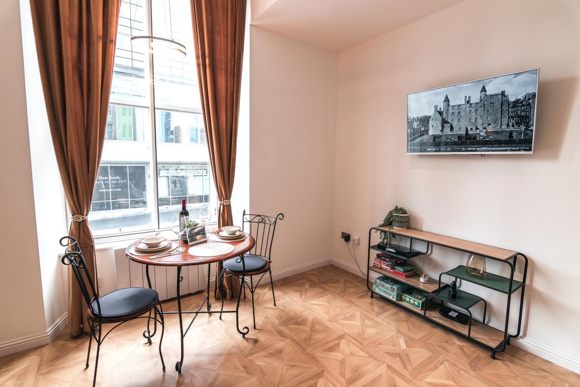 Modern Apartment In Aberdeen City Centre, Guild Street, Free Wifi Экстерьер фото